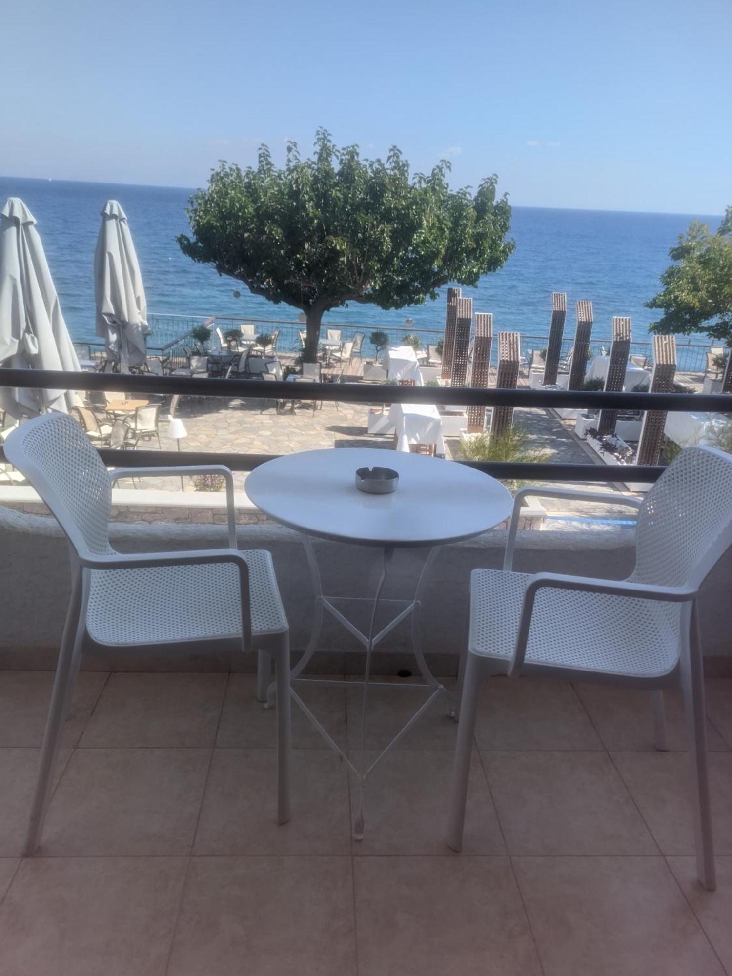 Romanza Rooms Poúlithra Buitenkant foto