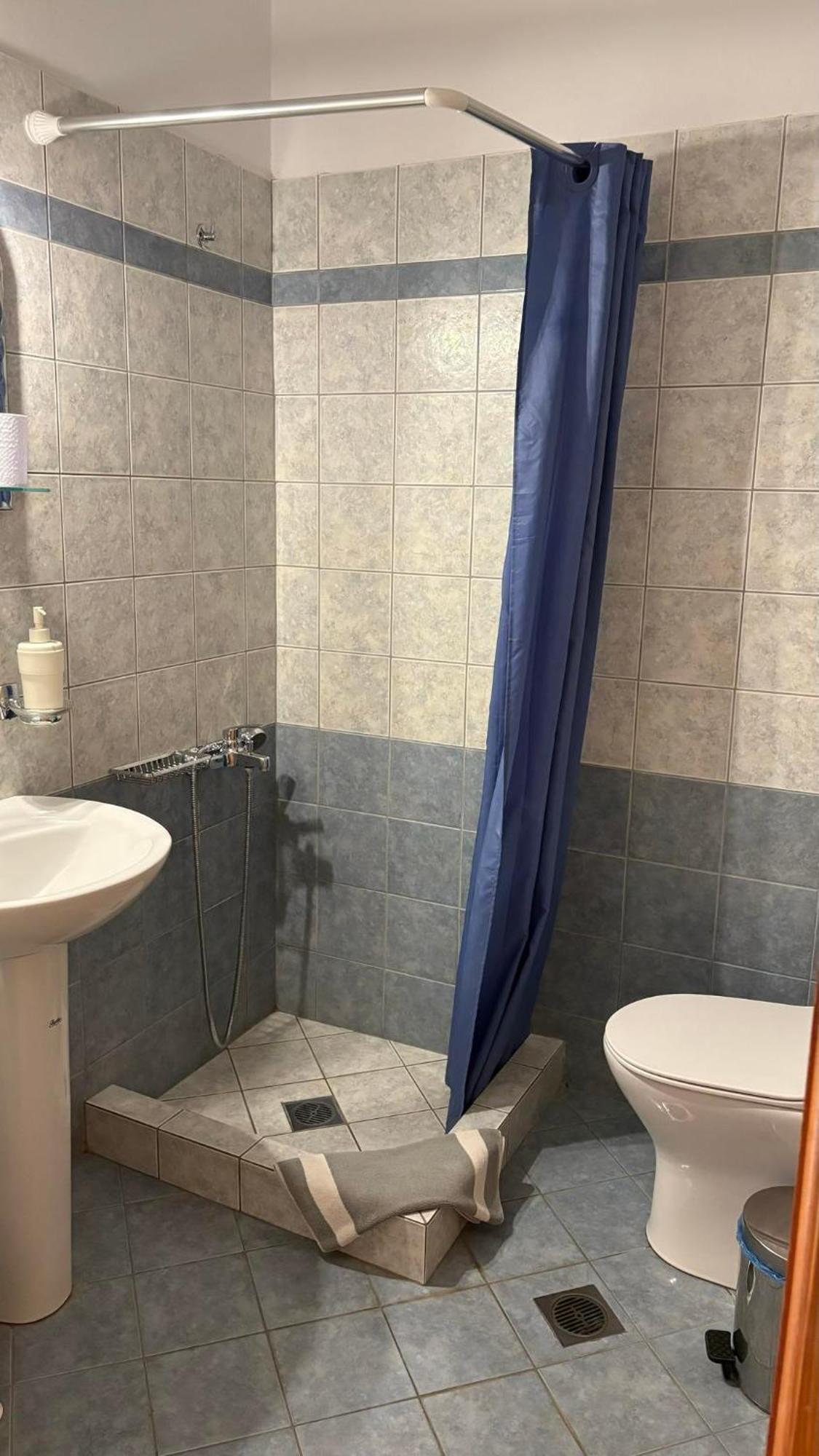 Romanza Rooms Poúlithra Buitenkant foto