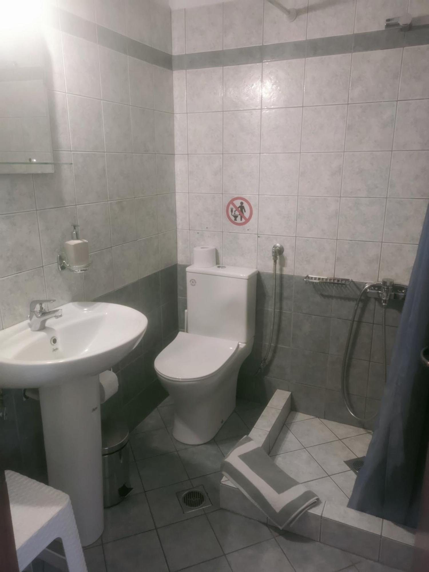 Romanza Rooms Poúlithra Buitenkant foto